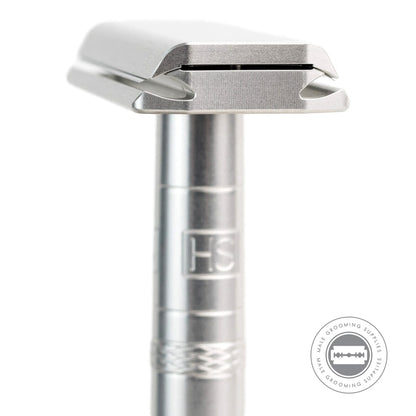 Side angle of the Henson AL13 Safety Razor V2.0 in Aircraft Aluminium, featuring the fine grooves on the handle for improved grip.